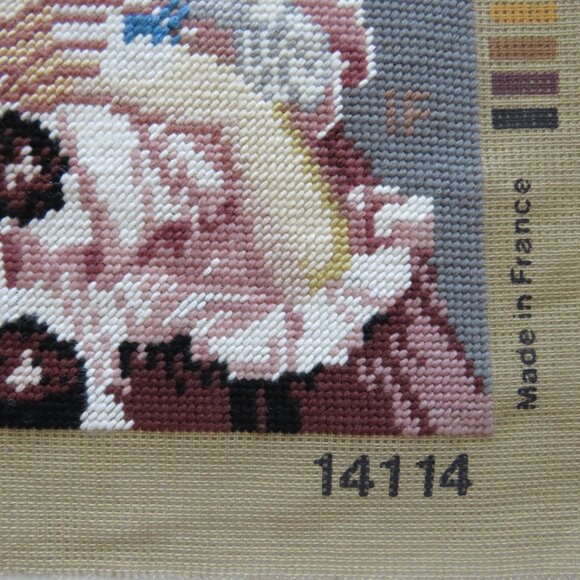 Girl with Dove Royal Paris Steiner Freres #14114 Vintage French Needlepoint - Picture 4 of 7
